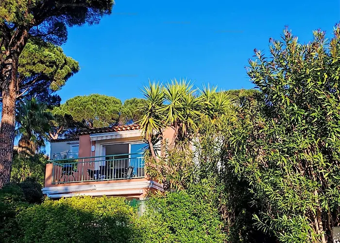 Coup De Coeur Elegant T2 Classe 3 Etoiles Avec Piscine Proche Et Сент-Максим